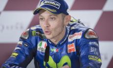 Valentino Rossi cade e dice addio al Mondiale