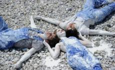 Un bacio - La sfida di tre «outsider»