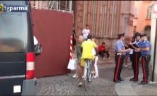 Parma al setaccio dei carabinieri: bloccato un filippino con dosi di shaboo - Video