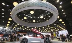 La «scossa» di Parigi Il futuro sarà elettrico