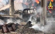 L'intervento dei vigili del fuoco - Video