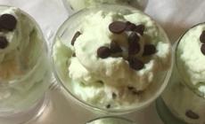 Crema alla menta. Buona come dessert  o per la cheesecake