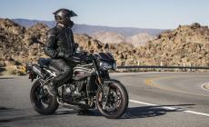 Triumph Speed Triple 2018 S e RS, evoluzione del mito