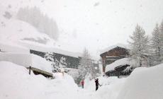 Forti nevicate in Valle d'Aosta: 50 persone isolate