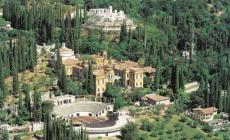 Gardone: nel salotto di D'Annunzio