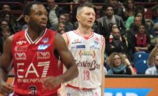 Super Lafayette, Reggio s'inchina