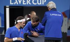 Federer batte Kyrgios con Nadal 'allenatore'