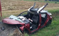 Auto nel canale: gravissimi donna  e due ragazzini, uno è in Rianimazione