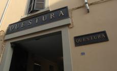 Fugge sullo scooter rubato: 16enne preso mentre cammina vicino alla questura