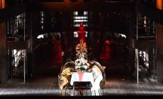Ovazioni per il baritono Vassallo