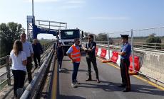 Da giovedì il ponte  di Ragazzola chiude al traffico pesante 