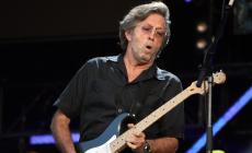 Eric Clapton ha il Covid, "salta" Milano e Zurigo, dovrebbe tornare per Bologna