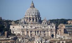 Altare San Pietro profanato, si celebra rito penitenziale 
