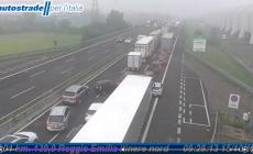 A1, maxi-tamponamento tra Reggio e Terre di Canossa: riaperto il tratto.  12 km di coda