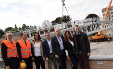 Il nuovo ponte Navetta è al suo posto