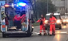 Scontro tra due auto in via Colorno: il "device evoluto" chiama i soccorsi