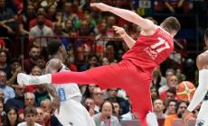 Gudaitis ringrazia i tifosi dell'Olimpia Milano