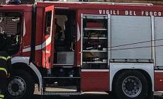 Carabiniere dà fuoco ai peluches della figlia e la chiude nella casa in fiamme