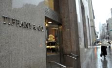Lvhm, colazione con Tiffany: il gigante del lusso valuta l'acquisizione