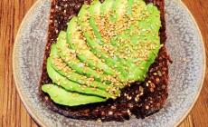 L'avocado toast batte il poke. E' il preferito dai millennials