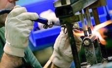 Scende la produzione industriale, a settembre -2,1% su base annua
