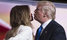 Trump chiede in prestito un Van Gogh per la Casa Bianca: il museo gli offre un wc d'oro