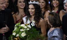 Carlotta Maggiorana mantiene il titolo di Miss Italia. "Quelle foto osé erano rubate"