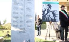 Nel pomeriggio la cerimonia per ricordare la tragedia del Cattani. Video