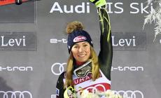 Shiffrin nella storia: vince lo slalom a Levi battendo il record di Stenmark 