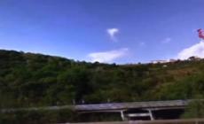 Crollo del viadotto della A6, vigili del fuoco al lavoro tutta la notte - Video