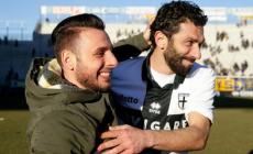 Tre punti contro mugugni e polemiche