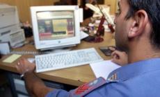 Decine di foto di ragazzine sul computer: 30enne nei guai per pedopornografia