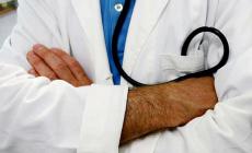 Sesso per curare il papilloma: per il giudice è "assurdo ma non è violenza". Medico ai domicilari