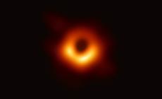 Scoperto nella Via Lattea un buco nero con massa mostruosa