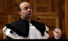 Si è ucciso il rettore dell'Università Cattolica Franco Anelli. Il Rettore  dell'Università di Parma, Paolo Martelli: “Siamo costernati"