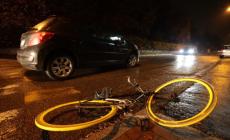 Scontro auto-bici a Chiozzola: un ferito grave