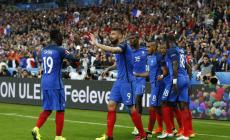 L'Islanda si scioglie, goleada della Francia
