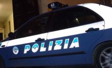 Picchia la fidanzata per gelosia, arrestato per tentato omicidio