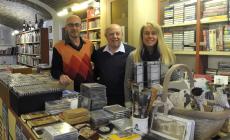 Addio a Giuseppe Azzali, editore della lirica