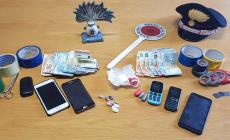 Addosso aveva alcuni ovuli di cocaina: 27enne arrestato dopo il tentativo di fuga