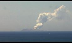 Erutta vulcano in Nuova Zelanda: almeno 5 morti, turisti dispersi - Video 