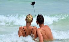 In pochi anni 259 "morti da selfie", l'annegamento è la prima causa