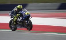 Pole di Marquez davanti a Dovizioso. Valentino Rossi partirà quattordicesimo 