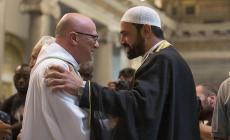 Parroco di Cremona contro i musulmani in Chiesa