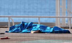 Nizza, fermata la moglie dell'attentatore. Beffata la polizia: "Consegno gelati"