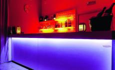 Angelica vip club, parlano i vicini: "Viavai incessante a tutte le ore"