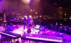 Quando Ron e Morgan hanno intonato 'Father and Son' in piazza Garibaldi - Video
