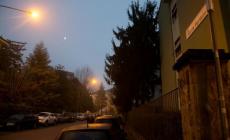 Via Torelli: scippata, cade e si rompe un femore