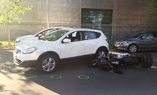 Moto contro auto in via Mantova: un ferito