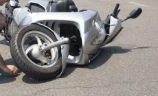 Ragazza investita da uno scooter in via Casa Bianca 